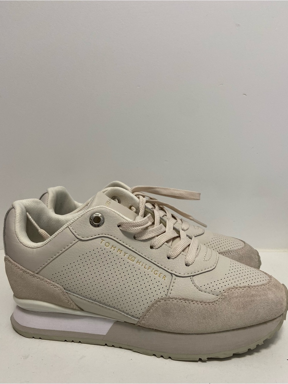 Tommy Hilfiger Women's Light Beige Suede & Perforated Leather Sneakers